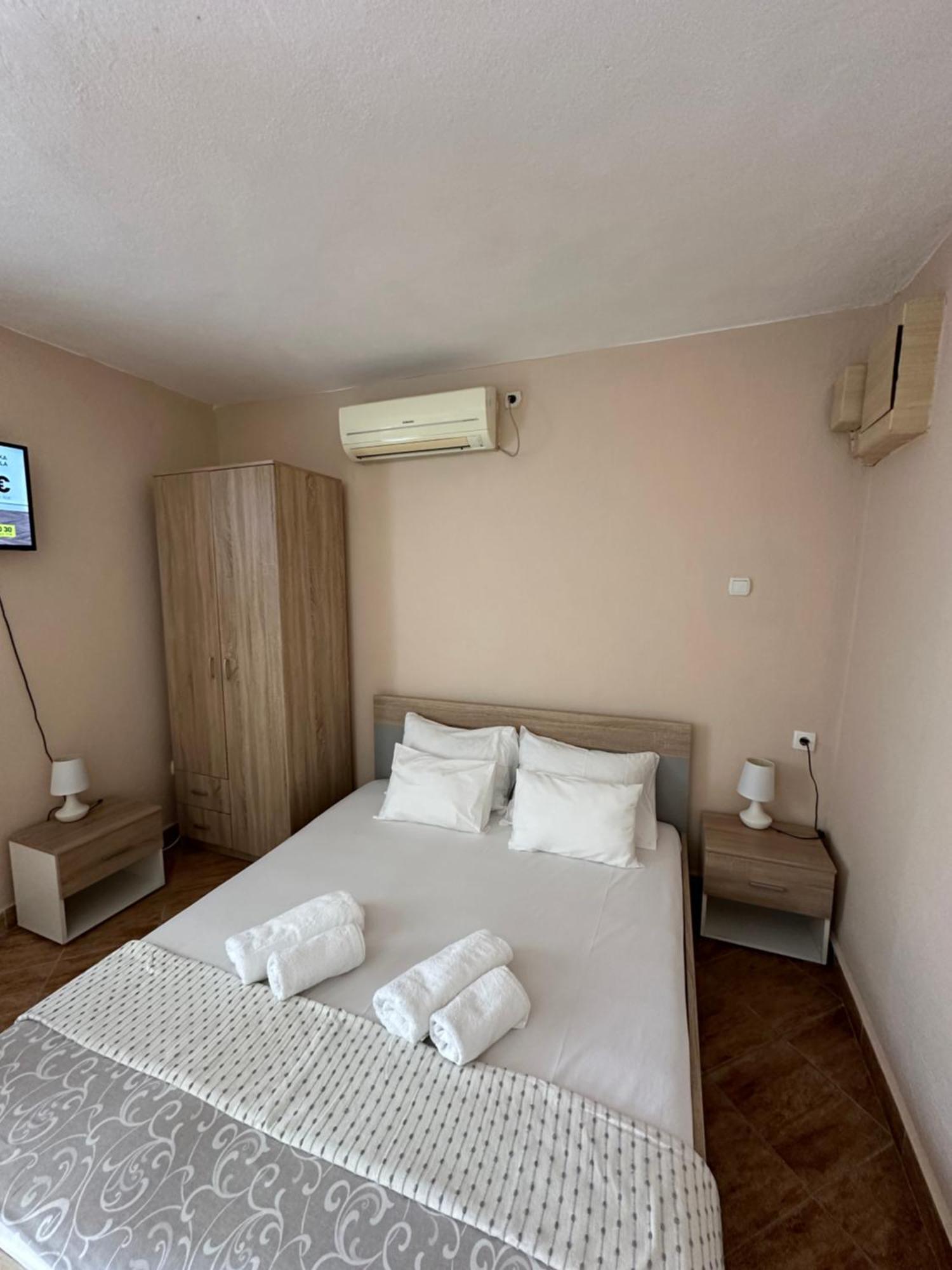 Apartman Nina Risan Extérieur photo