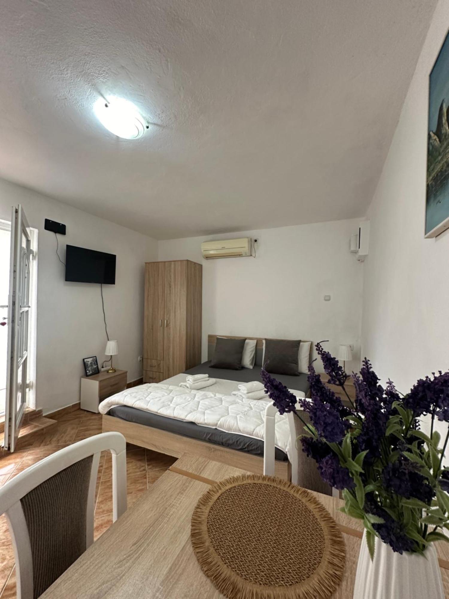 Apartman Nina Risan Extérieur photo