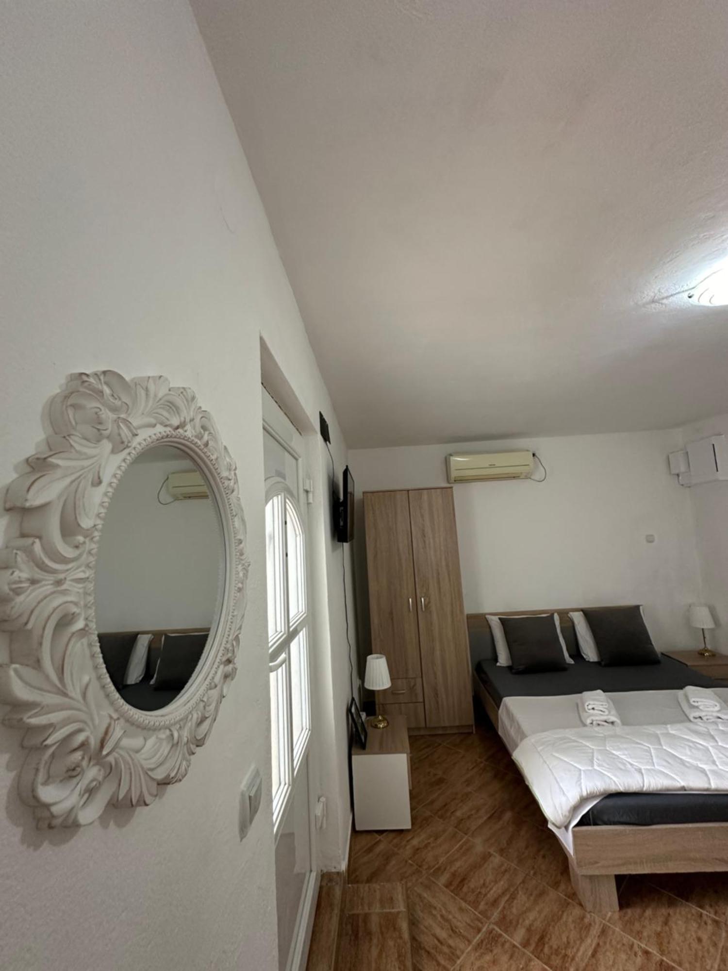 Apartman Nina Risan Extérieur photo
